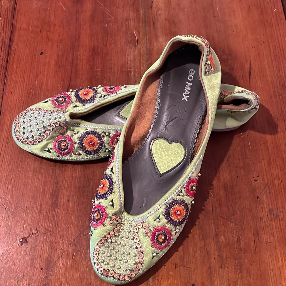 Gomax, lime green, beaded flats